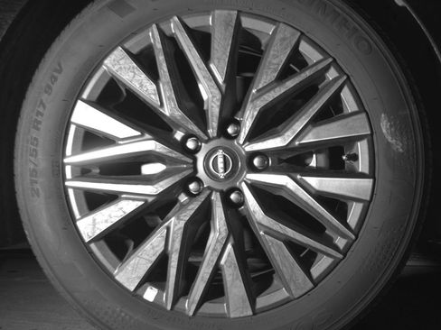 Used 2025 Nissan Altima 2.5 SV FWD image 16