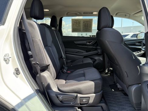 Certified 2025 Subaru Ascent Premium AWD/4WD image 29