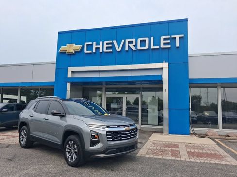 Certified 2025 Chevrolet Equinox LT w/ Convenience Package II FWD image 1