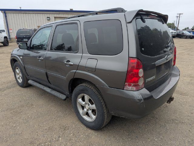 Used 2005 MAZDA Tribute s w/ Package 1 AWD/4WD image 13