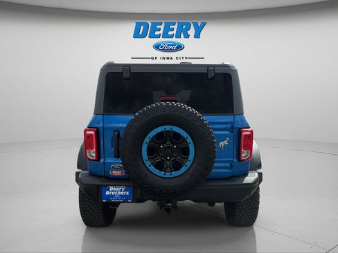 Certified 2022 Ford Bronco Black Diamond w/ Sasquatch Package AWD/4WD image 12