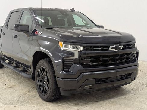 Used 2023 Chevrolet Silverado 1500 RST image 7