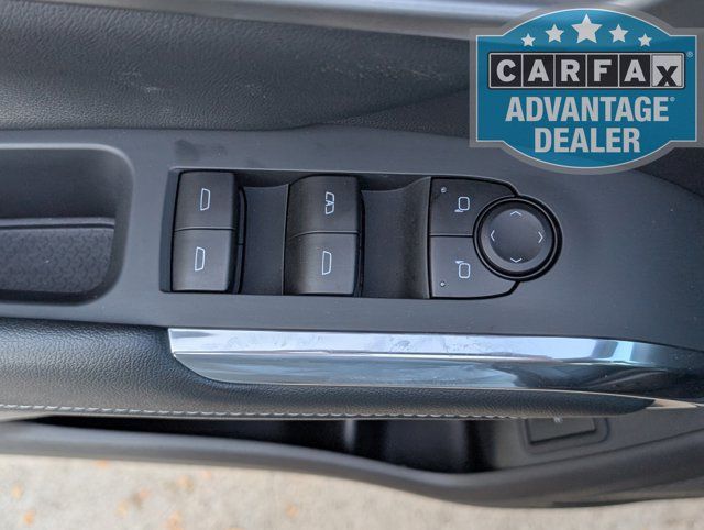 Used 2026 Chevrolet Traverse LT FWD image 19