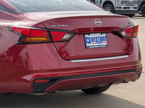 Used 2023 Nissan Altima 2.5 SV image 6