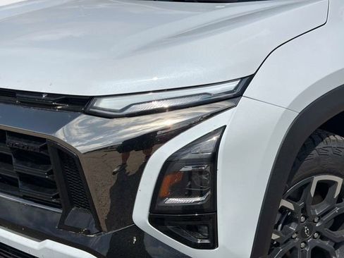 New 2026 Chevrolet Equinox ACTIV w/ Convenience Package III AWD/4WD image 9