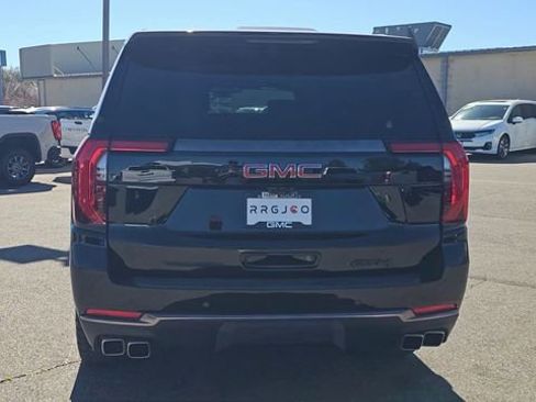 Used 2025 GMC Yukon XL AT4 Ultimate AWD/4WD image 7