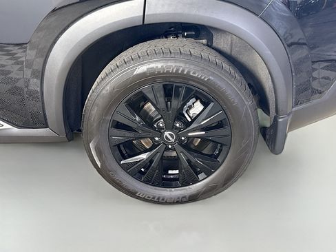 Used 2023 Nissan Rogue SV w/ SV Premium B Package FWD image 37