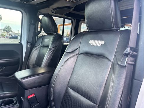 Used 2021 Jeep Wrangler Unlimited Sport image 12