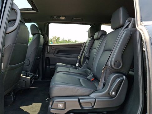 Used 2024 Honda Odyssey Sport image 10