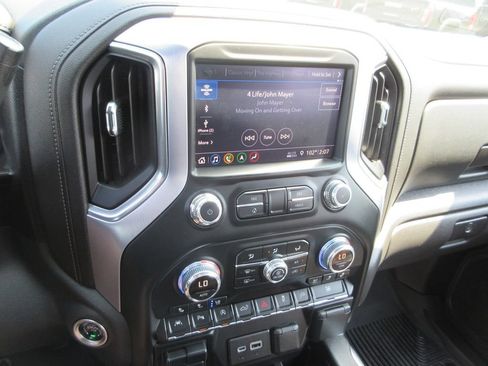 Used 2019 GMC Sierra 1500 SLT w/ SLT Premium Plus Package AWD/4WD image 31