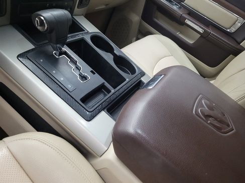 Used 2013 RAM 1500 Laramie w/ Convenience Group image 26