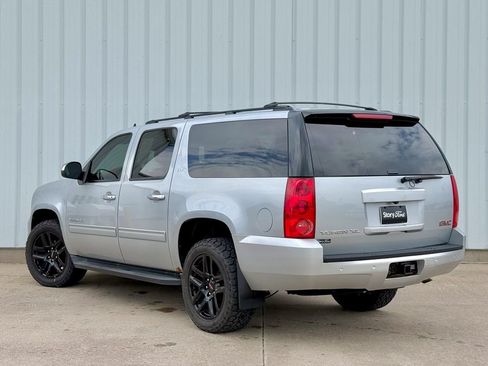 Used 2013 GMC Yukon XL SLT AWD/4WD image 4
