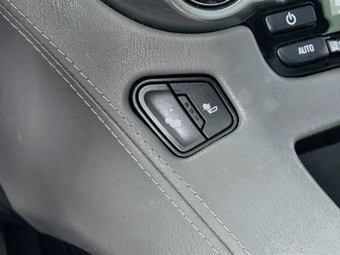 Used 2016 Chevrolet Suburban LT AWD/4WD image 21