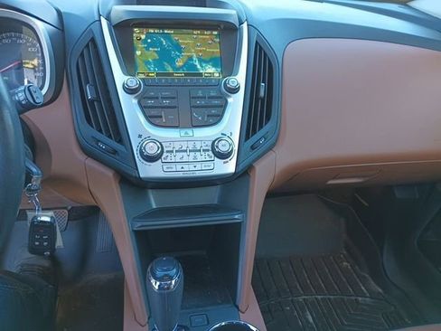 Used 2017 Chevrolet Equinox Premier w/ Enhanced Convenience Package image 12