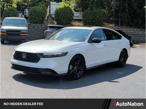 Used 2023 Honda Accord Sport image 1