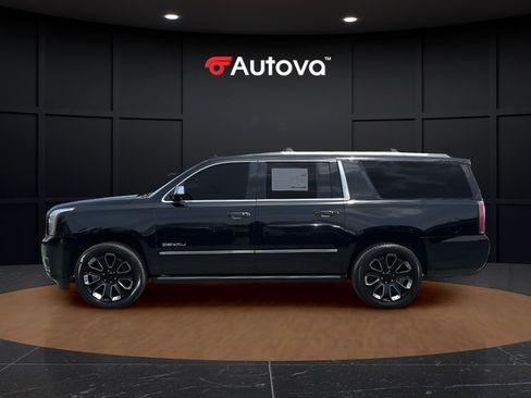 Used 2019 GMC Yukon XL Denali w/ Denali Ultimate Package AWD/4WD image 2