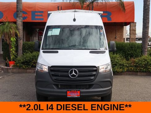 Used 2024 Mercedes-Benz Sprinter 2500 w/ Acoustic Package image 3