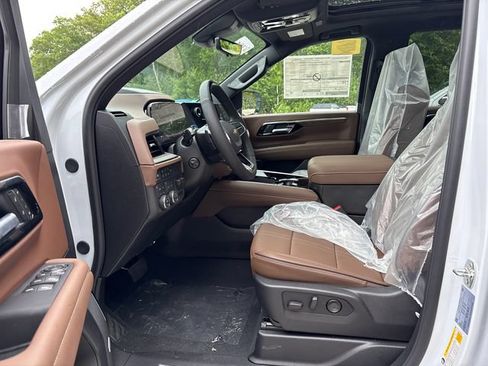 New 2026 Chevrolet Tahoe High Country AWD/4WD image 23