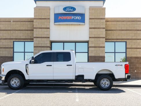 Certified 2024 Ford F250 XL w/ XL Chrome Package AWD/4WD image 8