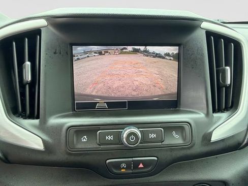 Used 2024 GMC Terrain SLE AWD/4WD image 24