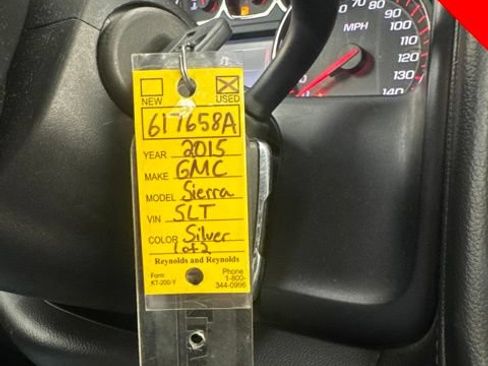 Used 2015 GMC Sierra 1500 SLT w/ SLT Preferred Package AWD/4WD image 12