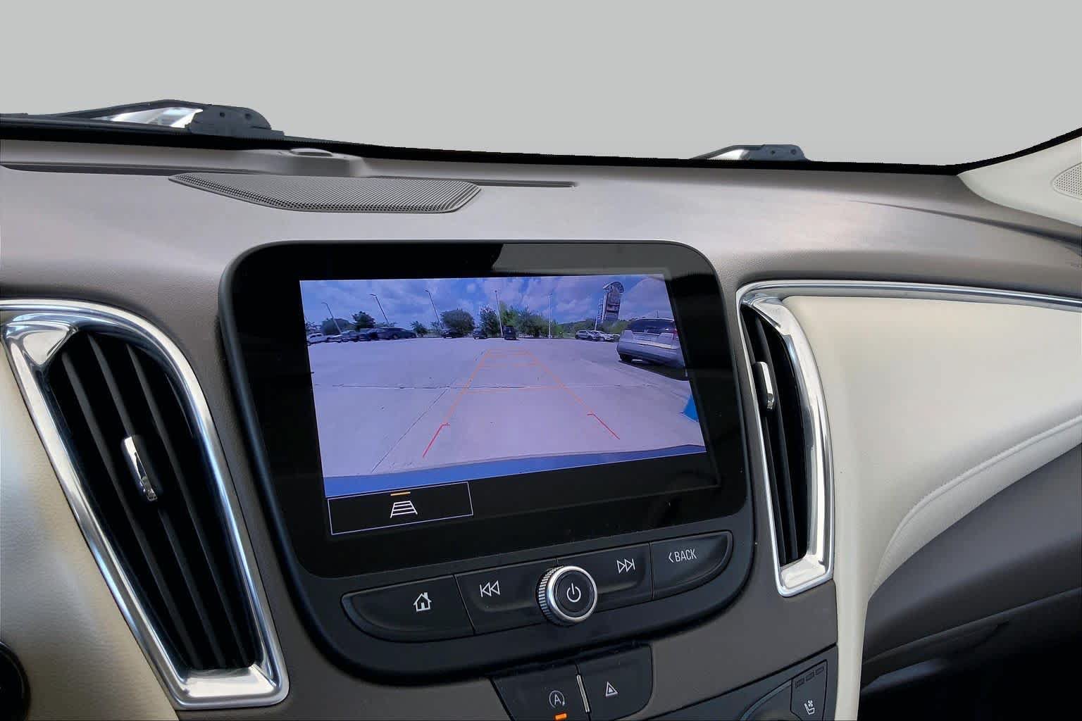 Used 2024 Chevrolet Malibu LT FWD image 28