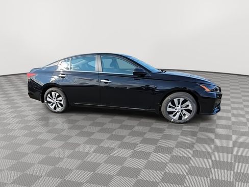 New 2025 Nissan Altima 2.5 S image 9