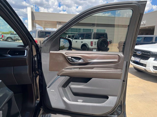 Used 2021 GMC Yukon Denali w/ Denali Premium Package AWD/4WD image 27