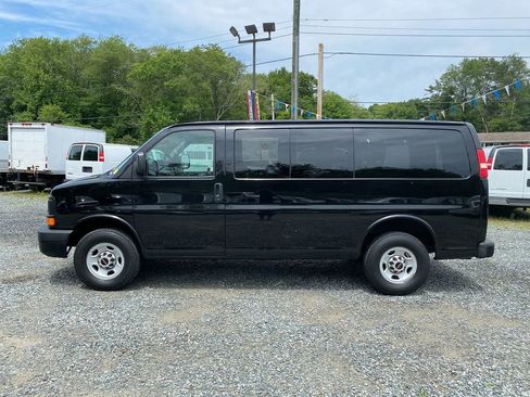 Used 2014 GMC Savana 2500 image 9