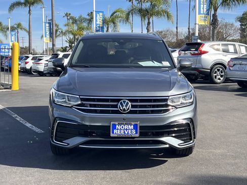 Used 2022 Volkswagen Tiguan SEL R-Line image 4