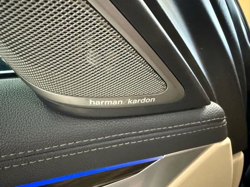 Used 2016 BMW 740i image 24