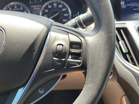 Used 2016 Acura TLX w/ Technology Package FWD image 22