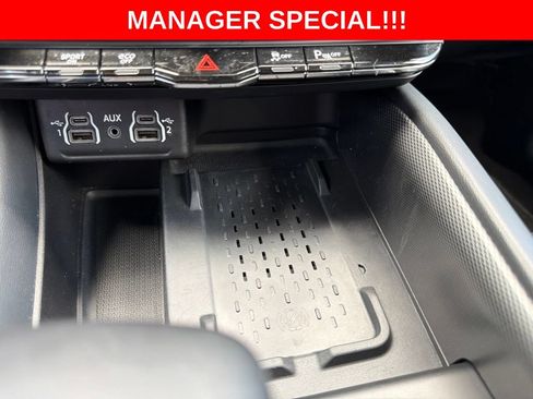 Used 2025 Dodge Durango R/T AWD/4WD image 32