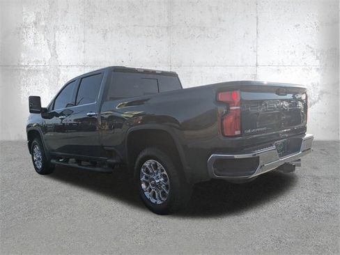 Used 2025 Chevrolet Silverado 2500 LTZ w/ LTZ Convenience Package image 6