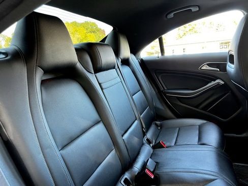 Used 2017 Mercedes-Benz CLA 250 image 26