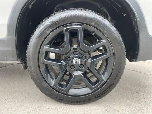 Used 2025 Honda Passport Black Edition image 25