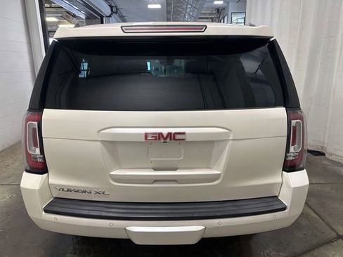 Used 2015 GMC Yukon XL SLT w/ Open Road Package AWD/4WD image 5
