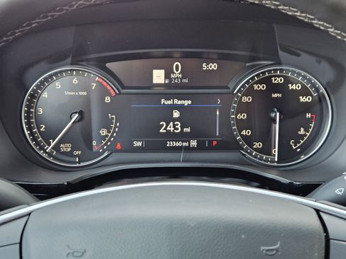 Certified 2025 Cadillac XT5 Premium Luxury image 19