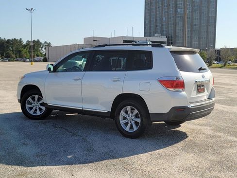 Used 2011 Toyota Highlander SE image 4