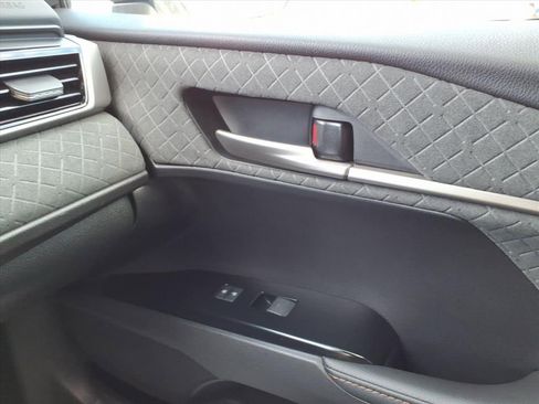 Used 2026 Toyota Camry XLE image 31