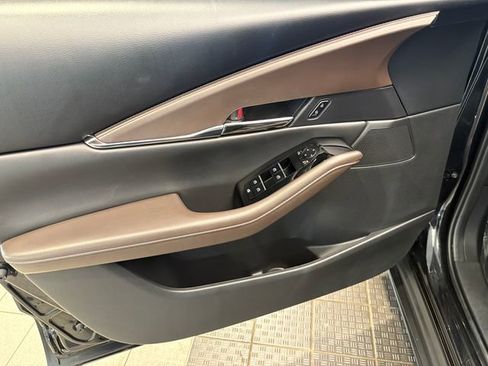 Used 2023 MAZDA CX-30 AWD 2.5 S w/ Premium Package image 6