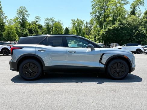New 2025 Chevrolet Blazer EV LT w/ Super Cruise Package image 11