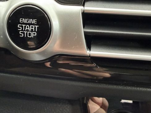 Used 2022 Kia Seltos SX image 24