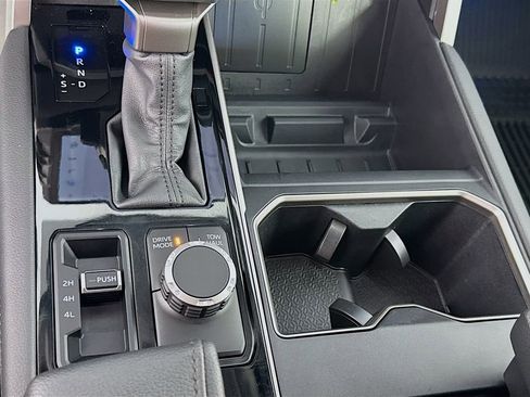 Used 2024 Toyota Tundra Limited image 22