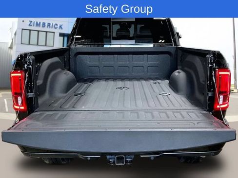 Used 2025 RAM 2500 Limited AWD/4WD image 10