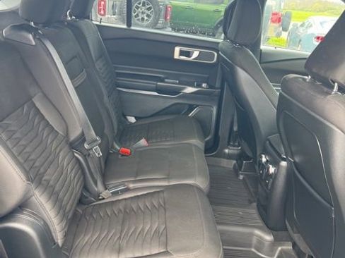 Used 2020 Ford Explorer XLT w/ Comfort Package AWD/4WD image 53