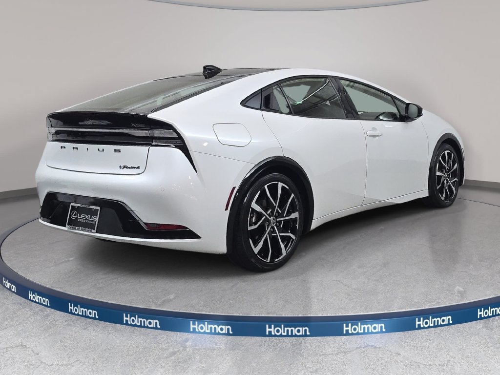 Used 2023 Toyota Prius Prime FWD image 6