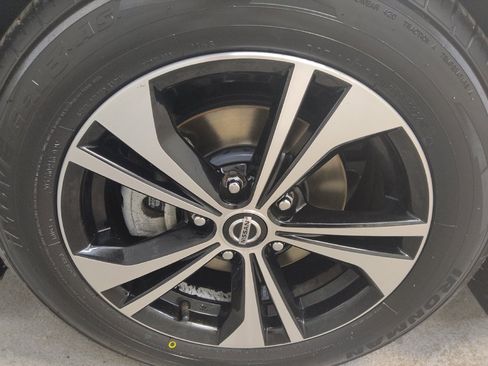 Used 2021 Nissan Sentra SV FWD image 31