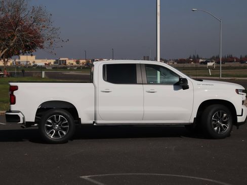 Used 2022 Chevrolet Silverado 1500 RST image 4