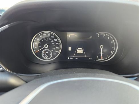 Used 2025 Genesis G70 3.3T Advanced image 9